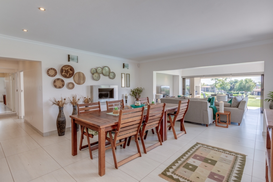 5 Bedroom Property for Sale in Club Milos Estate Free State